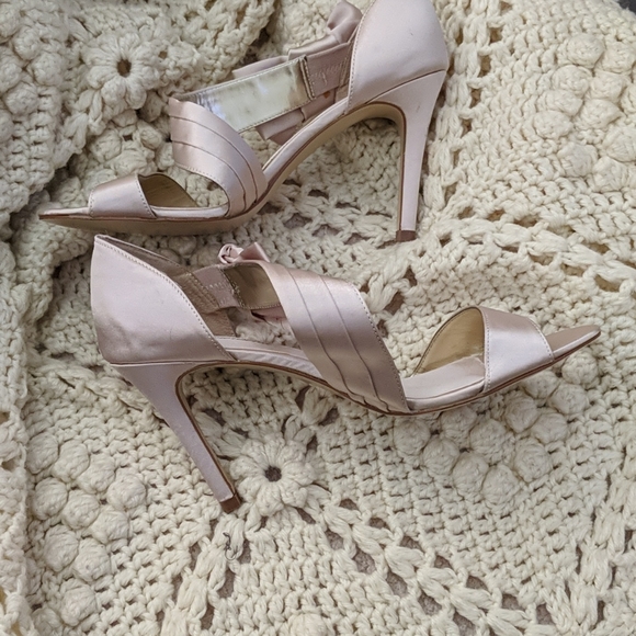 LuLu Townsend high heels satin gold champagne 8.5 - Picture 3 of 11